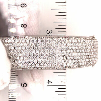 18K Diamond Pave Bangle White Gold